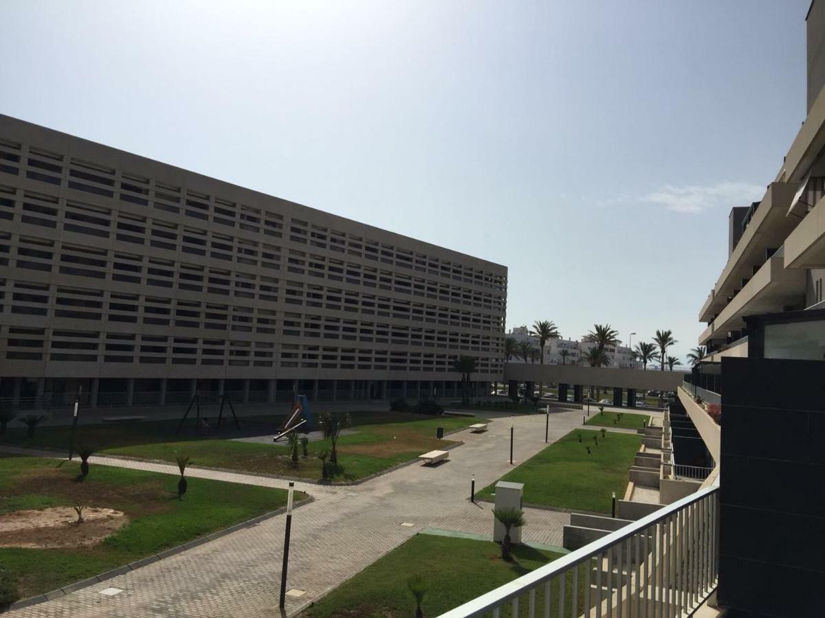 Apartamento Lujo, Primera Linea Playa, Garaje, Wifi, Piscina Climatizada Roquetas de Mar Eksteriør bilde